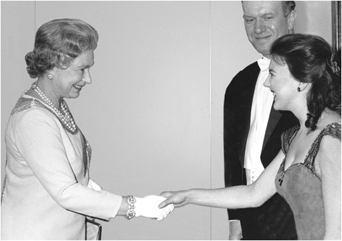 Tasmin meeting the Queen in 1991